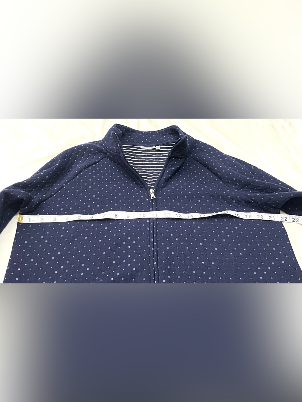 Croft & Barrow Navy Blue Quilted Dot Pattern Zip-Up Adjustable Sleeve Jacket - Picture 6 of 16